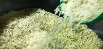 Catástrofe ambiental no RS faz Brasil importar arroz, que será vendido a R$ 4 o quilo