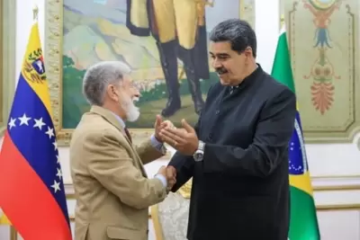 Celso Amorim, assessor especial de Lula, chega à Venezuela