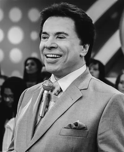 Silvio Santos, ícone da televisão brasileira, morre aos 93 anos em São Paulo